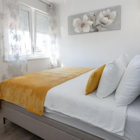 & Comfy Old Town Giara 2 Zara