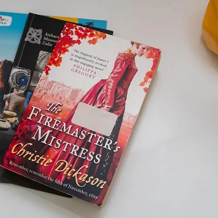 Appartamento & Comfy Old Town Giara 2 Zara