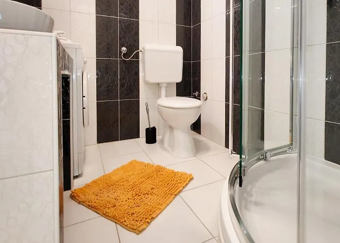 & Comfy Old Town Giara 2 ザダル