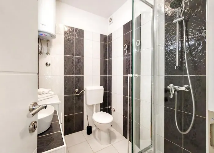 & Comfy Old Town Giara 2 *