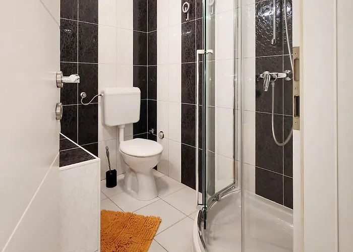 & Comfy Old Town Giara 2 アパート